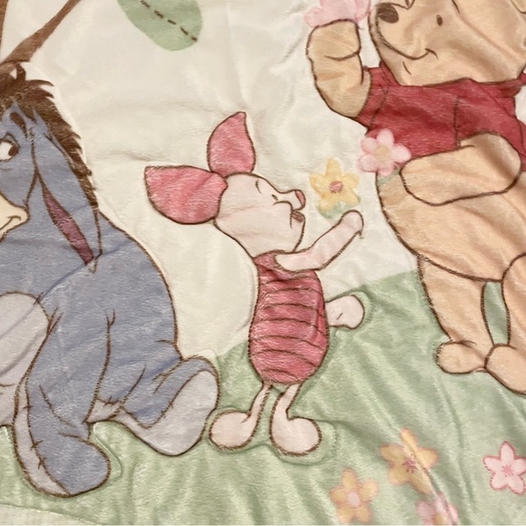 Vintage Disney Winnie the Pooh Baby Blanket Comforter - Picture 4 of 16